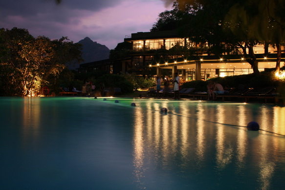 ;Kandalama hotel;accommodation;night;lighting;dusk